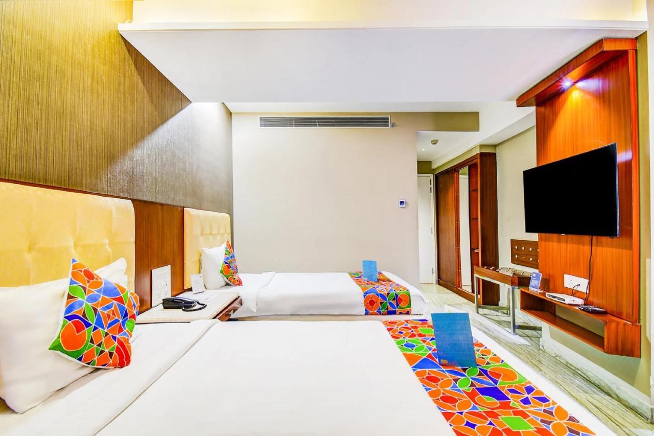 The Hotel Orient Taibah Nagpur Extérieur photo